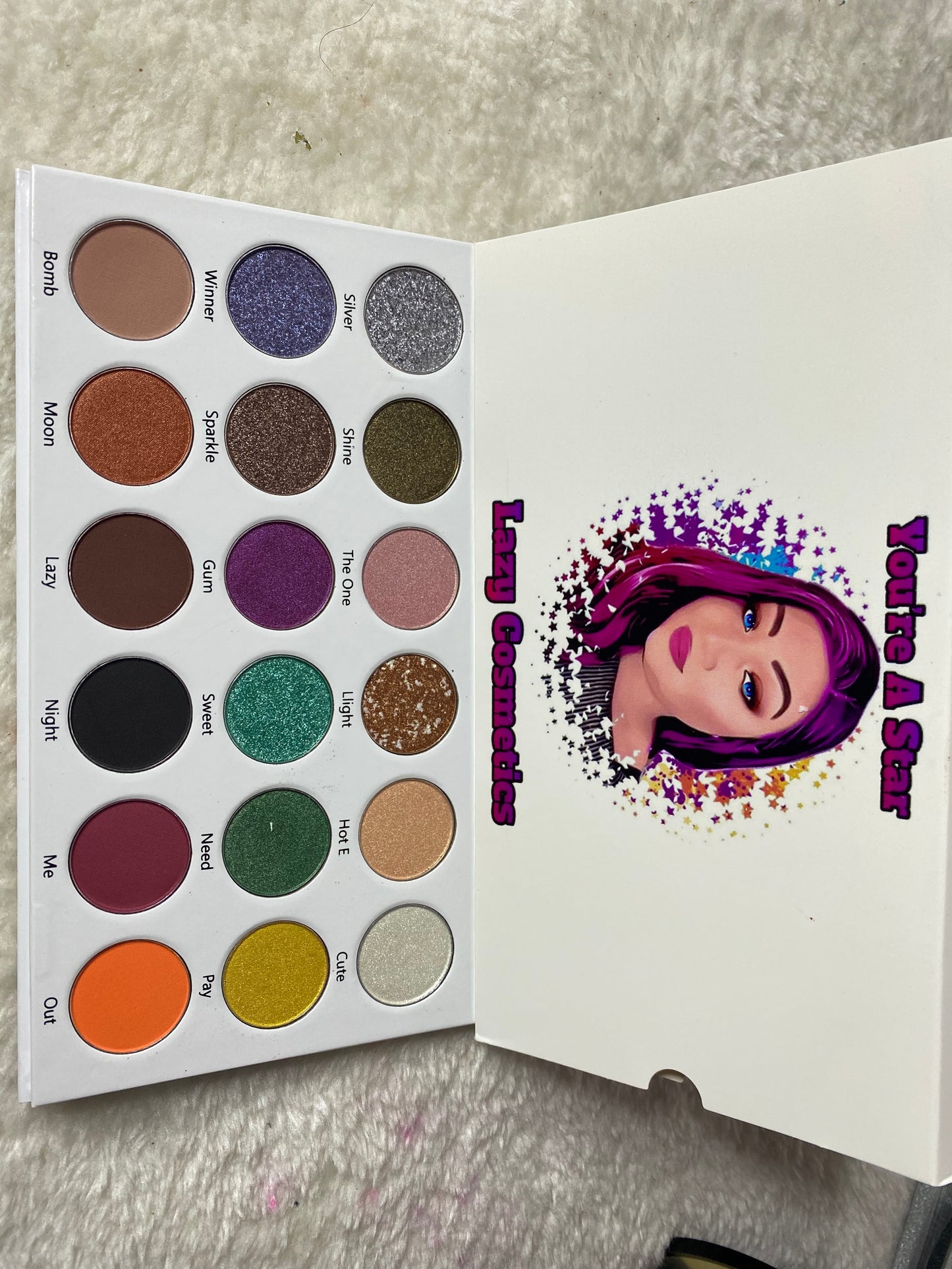 YOU'RE A STAR 18 EYESHADOW PALETTE
