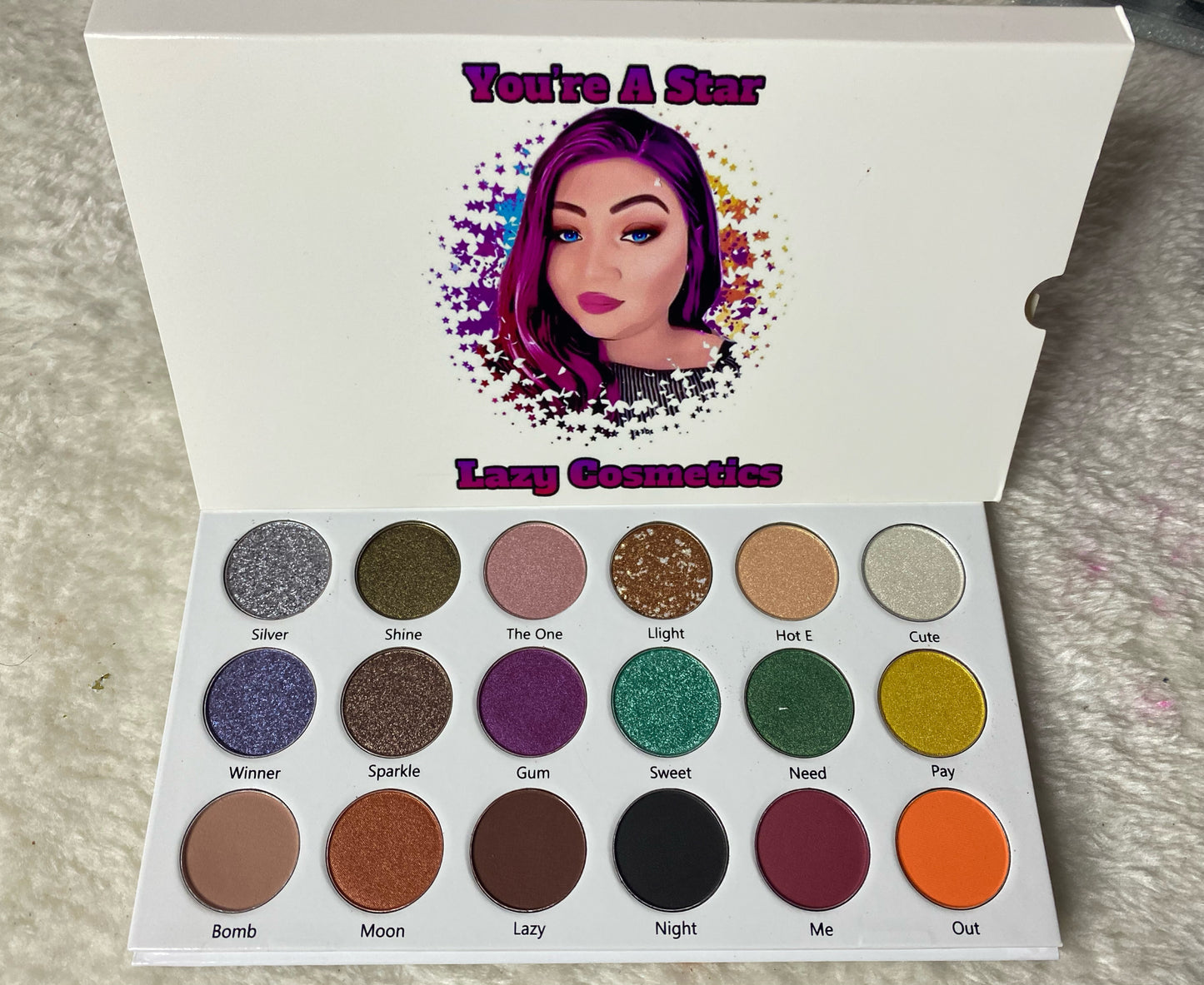 YOU'RE A STAR 18 EYESHADOW PALETTE